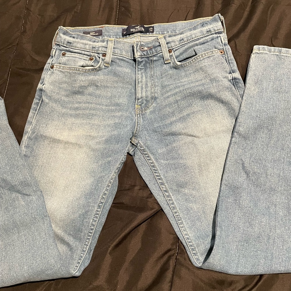 Hollister jeans